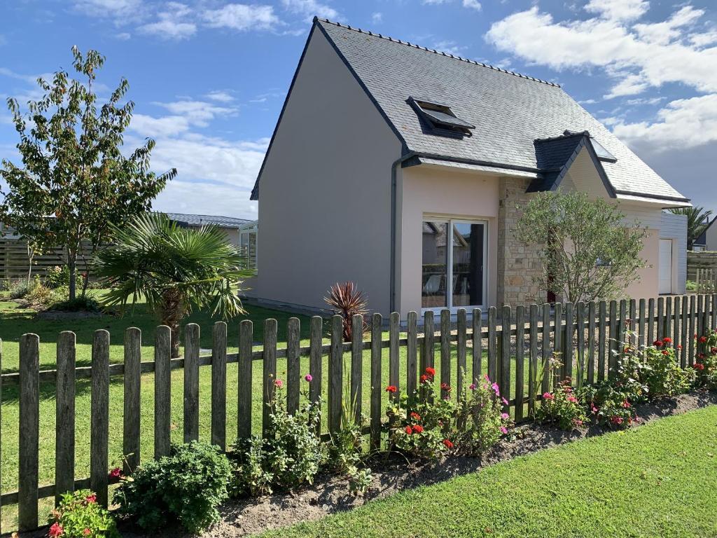 Cottage L'escale 551, gite Santec à 250m de la plage