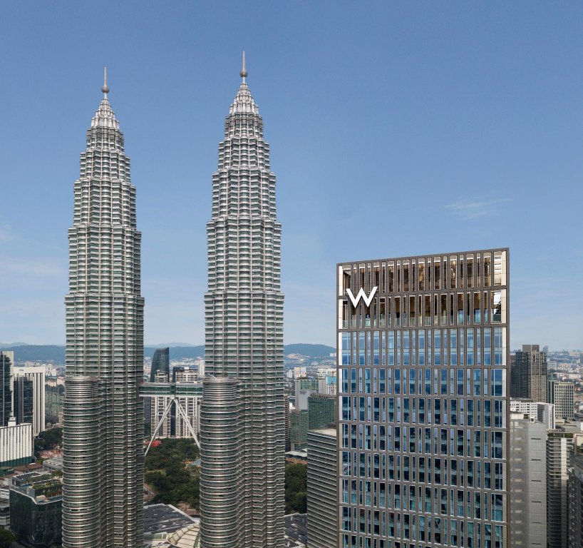Четырёхместный номер Standard W Kuala Lumpur Hotel