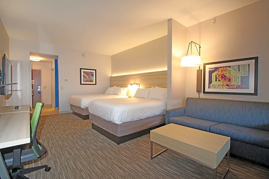 Двухместный люкс Holiday Inn Express & Suites Ocala, an IHG Hotel