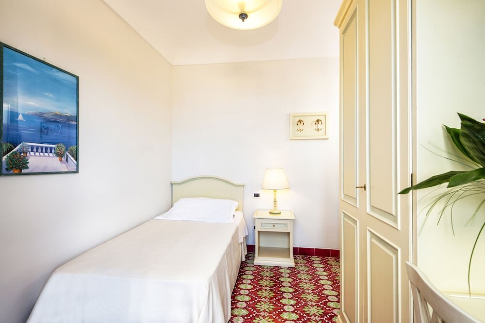 Classic room with balcony and with garden view Albergo Terme San Lorenzo