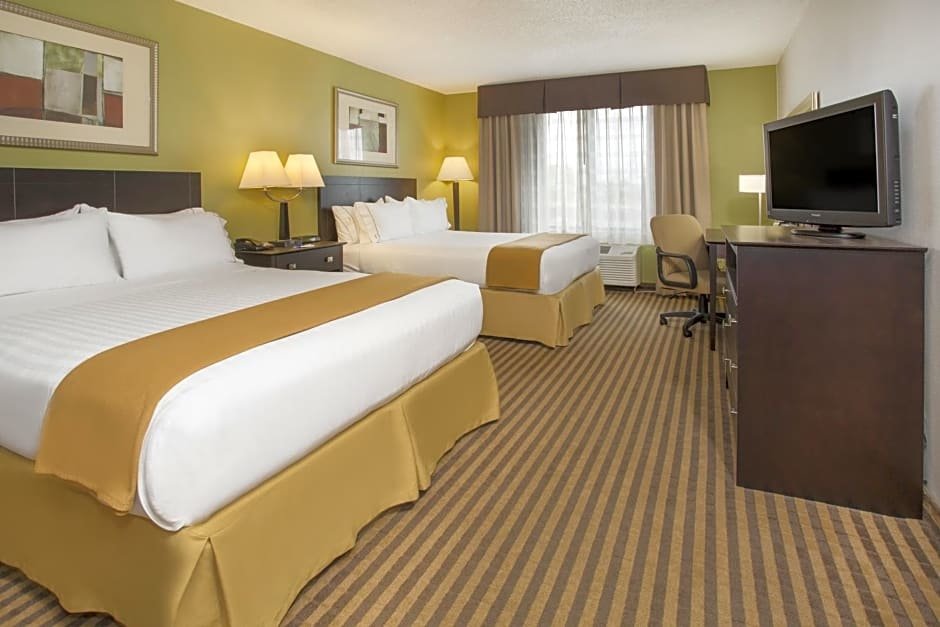 Standard Double room Holiday Inn Express Hotel & Suites Kalamazoo, an IHG Hotel