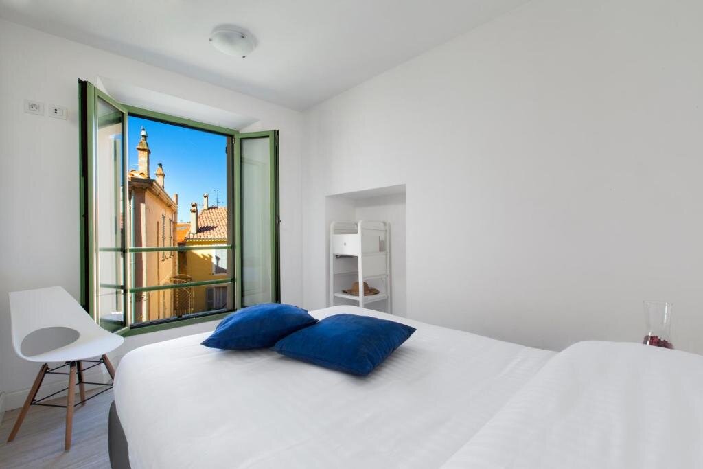 Апартаменты Deluxe Cannes Old Town Suites