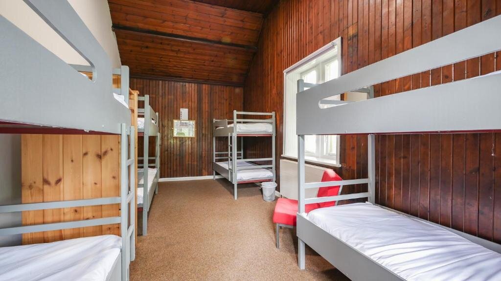 Кровать в общем номере Greenhead Hostel