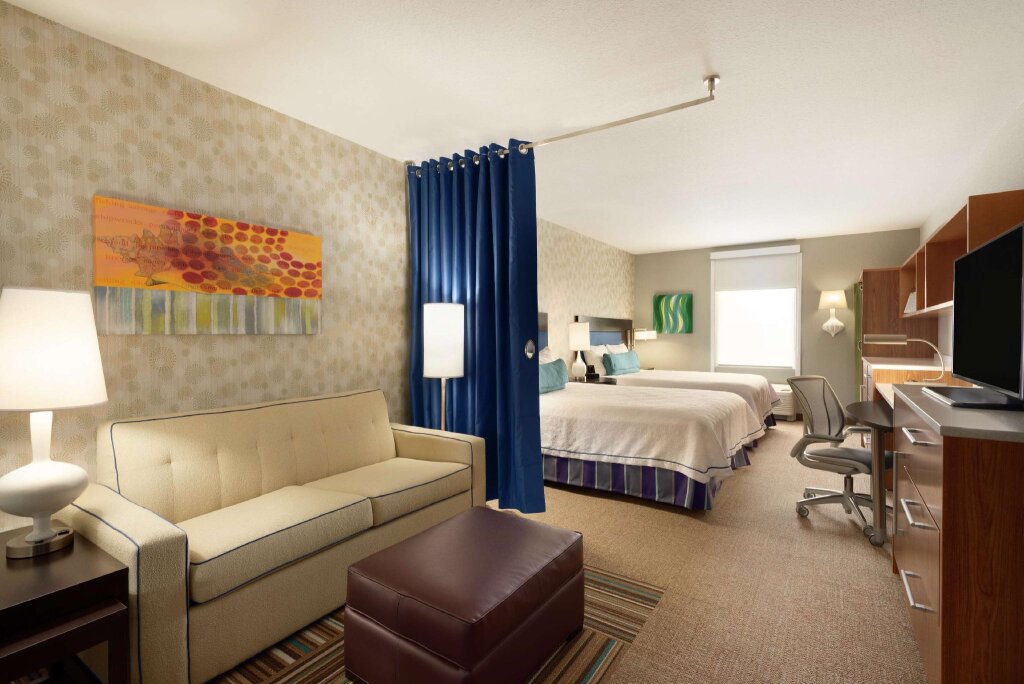 Четырёхместная студия Home2 Suites by Hilton Florida City