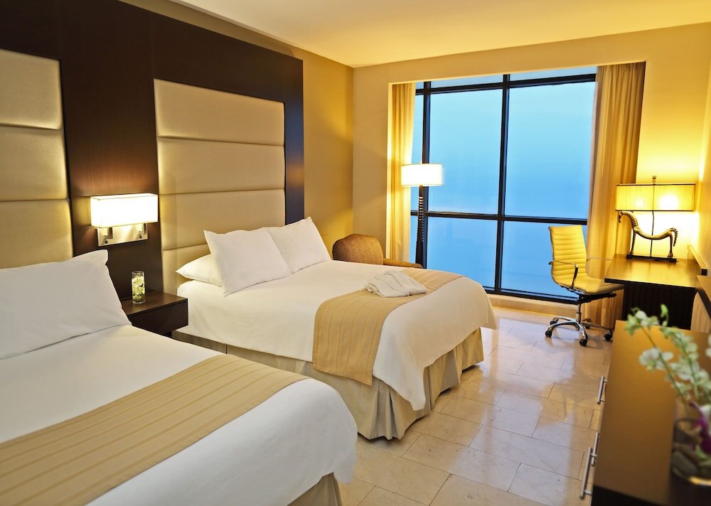 Четырёхместный клубный номер Premium с видом на океан Intercontinental Miramar Panama, an IHG Hotel