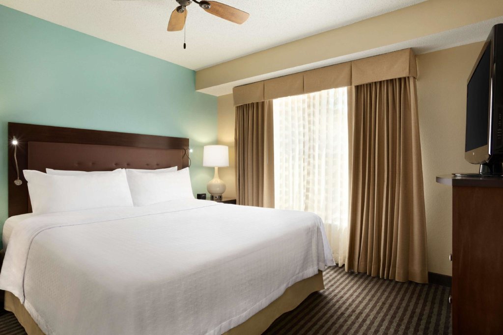 Двухместный люкс c 1 комнатой Homewood Suites by Hilton Houston-Willowbrook Mall
