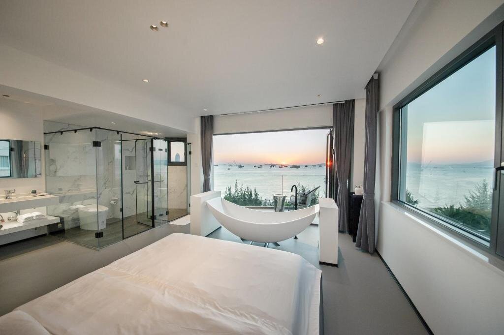 Двухместный номер Deluxe с балконом и с видом на море Sanya ChengHeLi Seaview Homestay