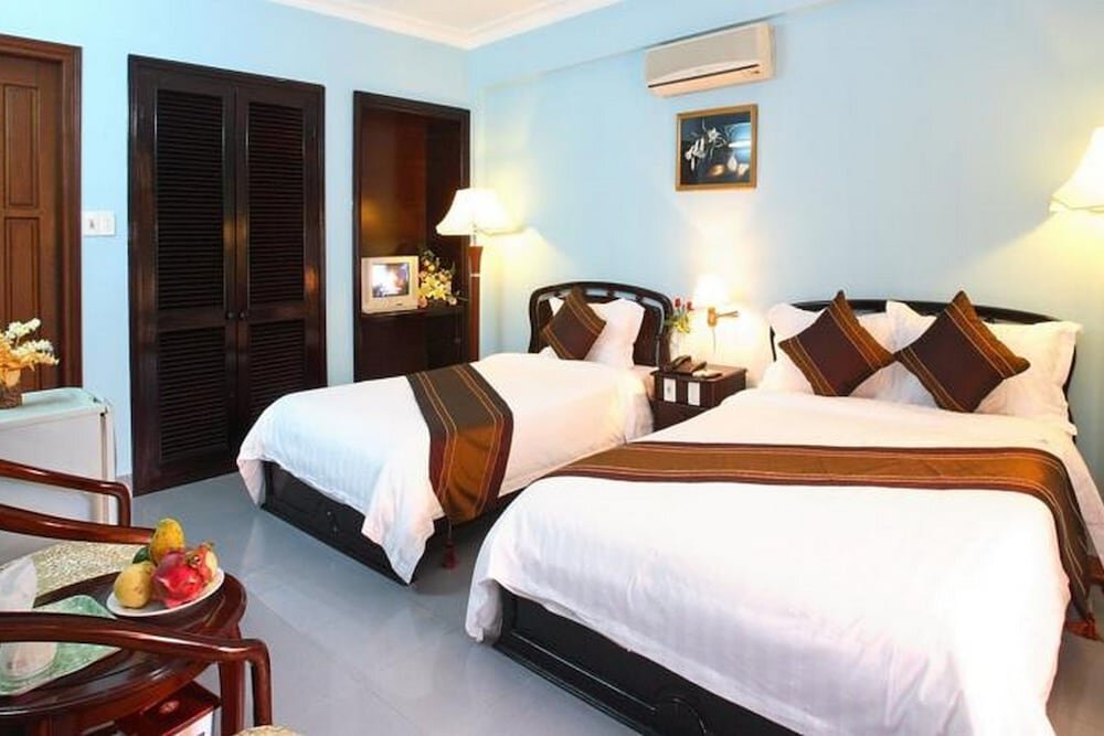 Suite Truong Giang Hotel