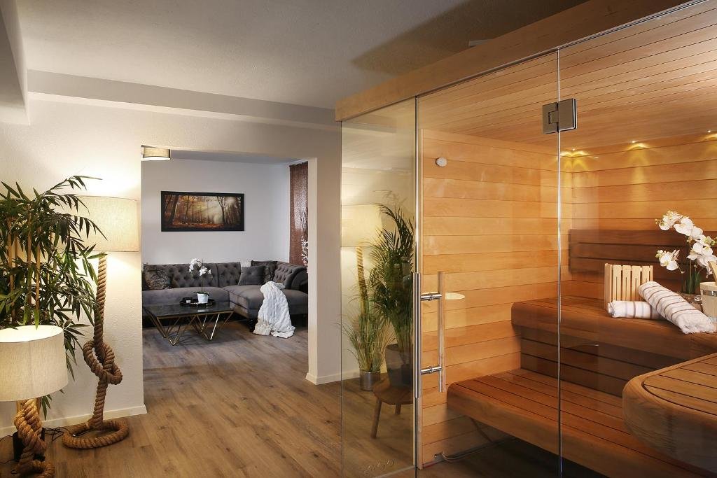Номер Standard Private Spa LUX with Whirlpool and Sauna in Zurich