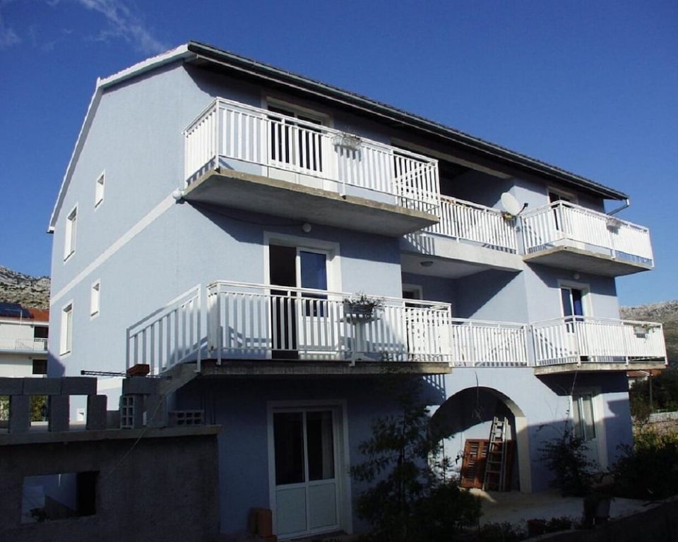 Apartment Jaki - 150m From Beach - A1