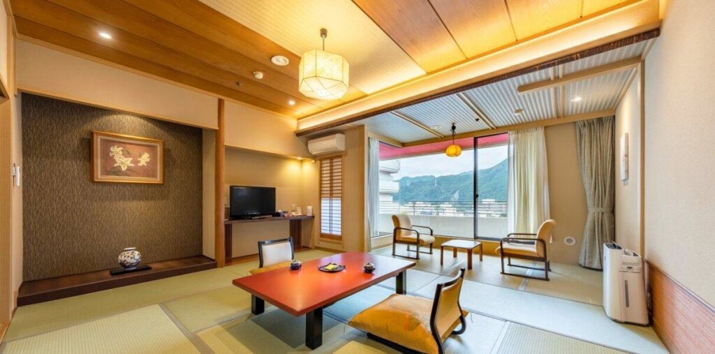 Standard Zimmer mit Bergblick Kinugawa Grand Hotel Yumenotoki