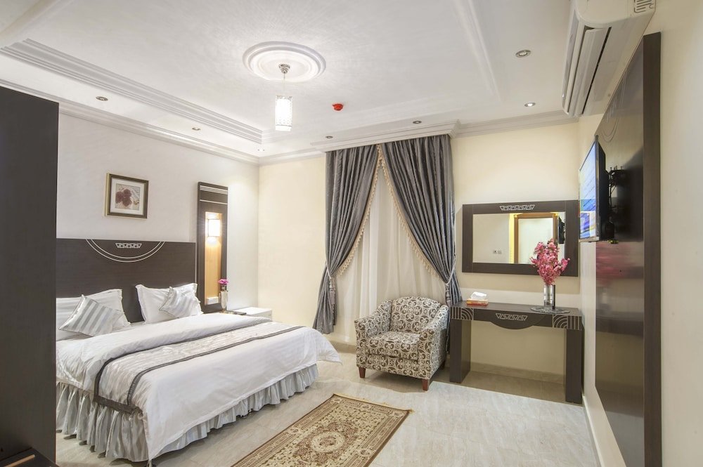 Апартаменты с 2 комнатами Al Ezzah Palace Hotel Suites