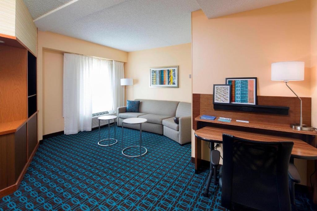 Двухместный люкс c 1 комнатой SpringHill Suites by Marriott Newark International Airport