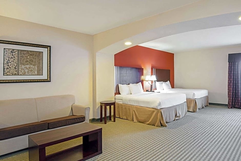 Exécutive chambre La Quinta Inn & Suites by Wyndham Woodward