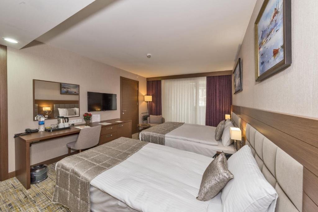 Standard Familie Zimmer mit Balkon Land Park Hotel