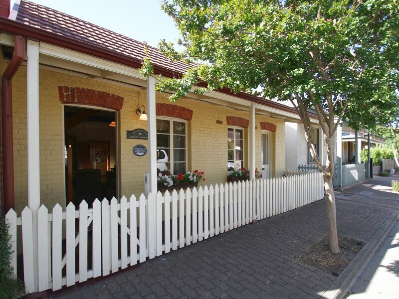 Suite Adelaide Heritage Cottages & Apartments