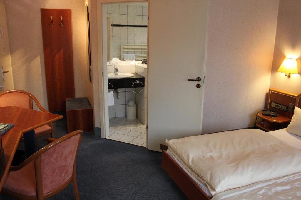 Standard room Hotel-Gasthof Die Post Brennerei Frankenhöhe
