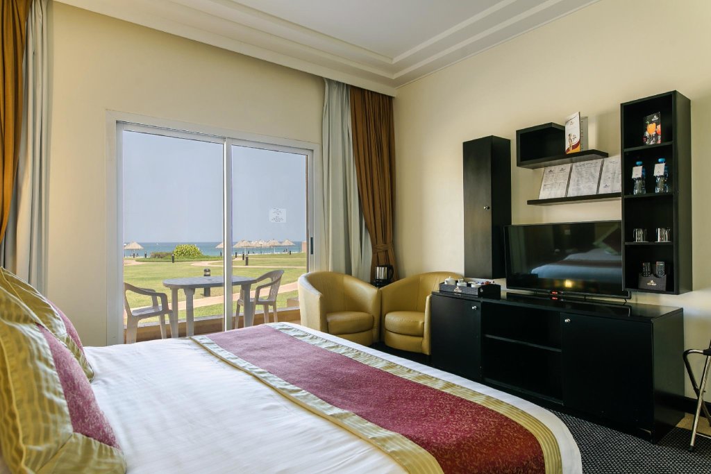 Номер Standard Royal Beach Hotel & Resort