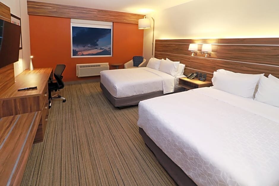 Двухместный номер Standard Holiday Inn Express - Monterrey - Fundidora, an IHG Hotel