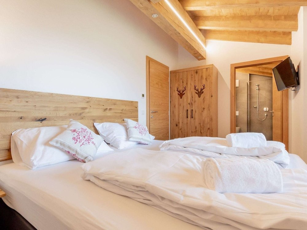 Chalet Luxurious Tauernlodge With Private Wellness Sauna