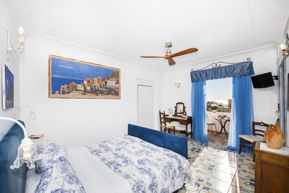 Номер Classic c 1 комнатой с балконом и с видом на море Dimora del Podestà