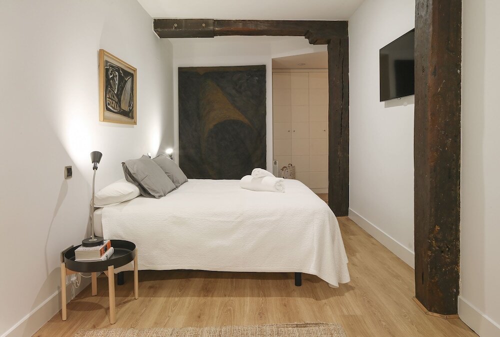 Apartamento 2 dormitorios Casco Viejo Comodidad y Elegancia by Urban Hosts