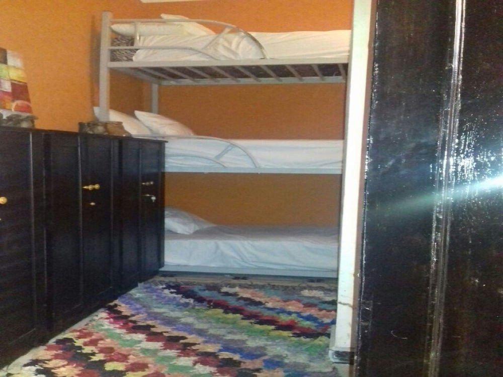 Кровать в общем номере (женский номер) Red Castle Hostel - Backpacker