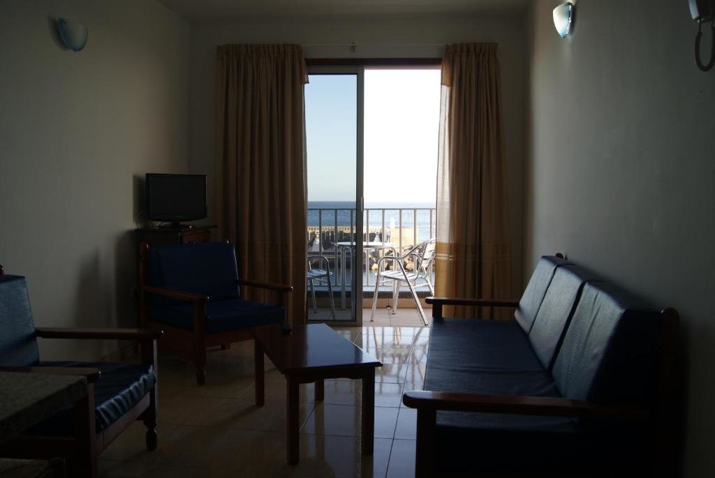 2 Bedrooms Apartment with balcony and with sea view Apartamentos Los Saltos