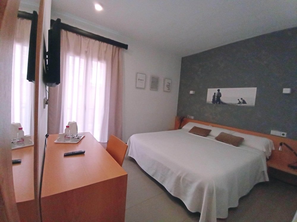 Economy room Alboran hotel