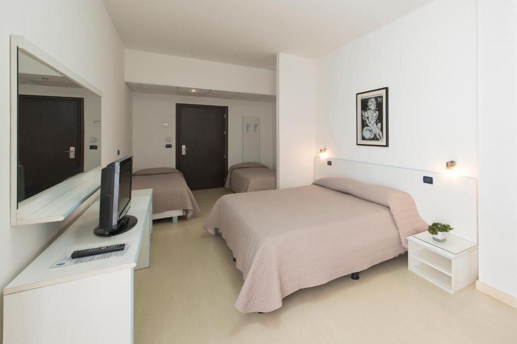 Четырёхместный номер Standard Grand Hotel Adriatico