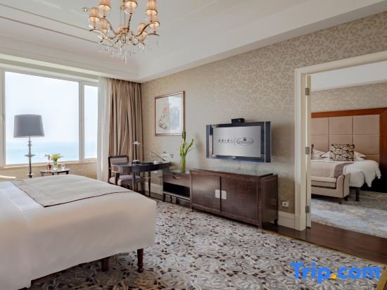 Люкс Qingdao Seaview Garden Hotel