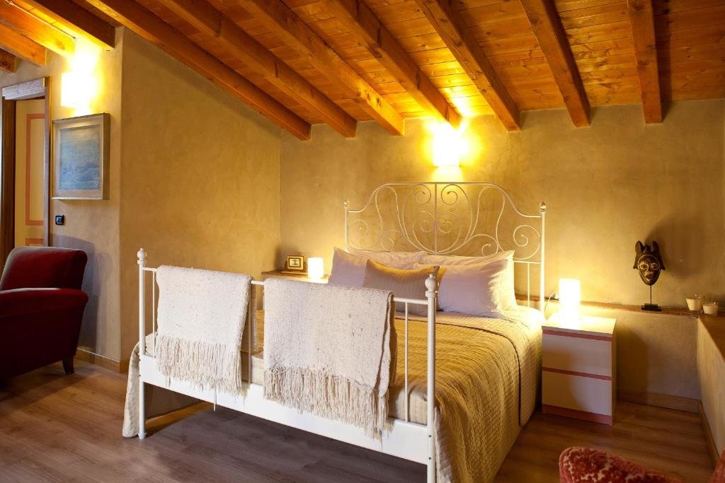 1 Bedroom Apartment Castello Oldofredi
