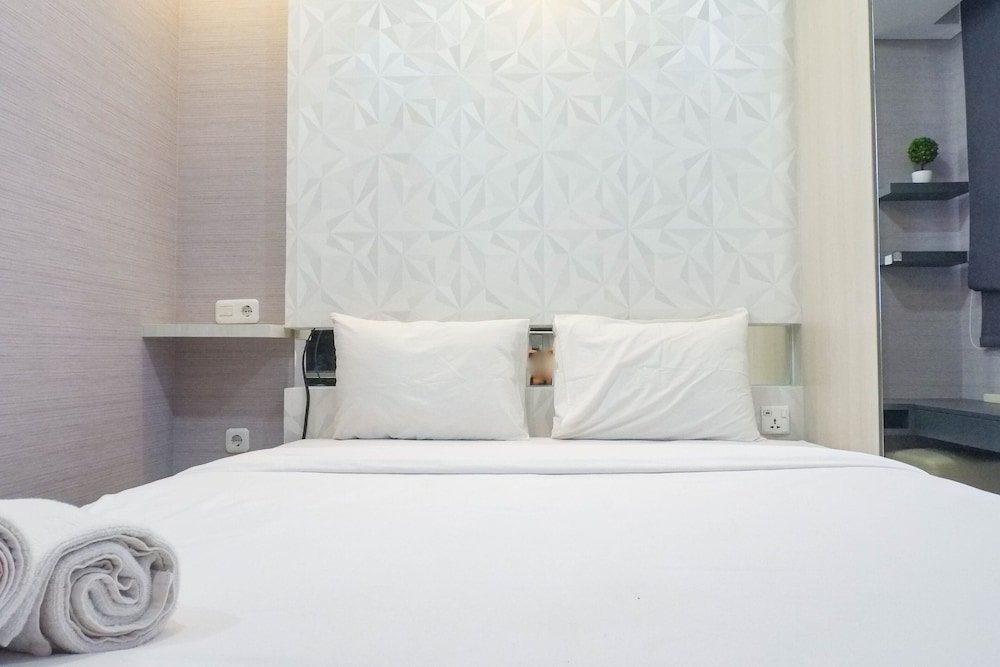 Camera Standard Stylish Studio Apartment Connected to Ciputra World Mall at The Vertu