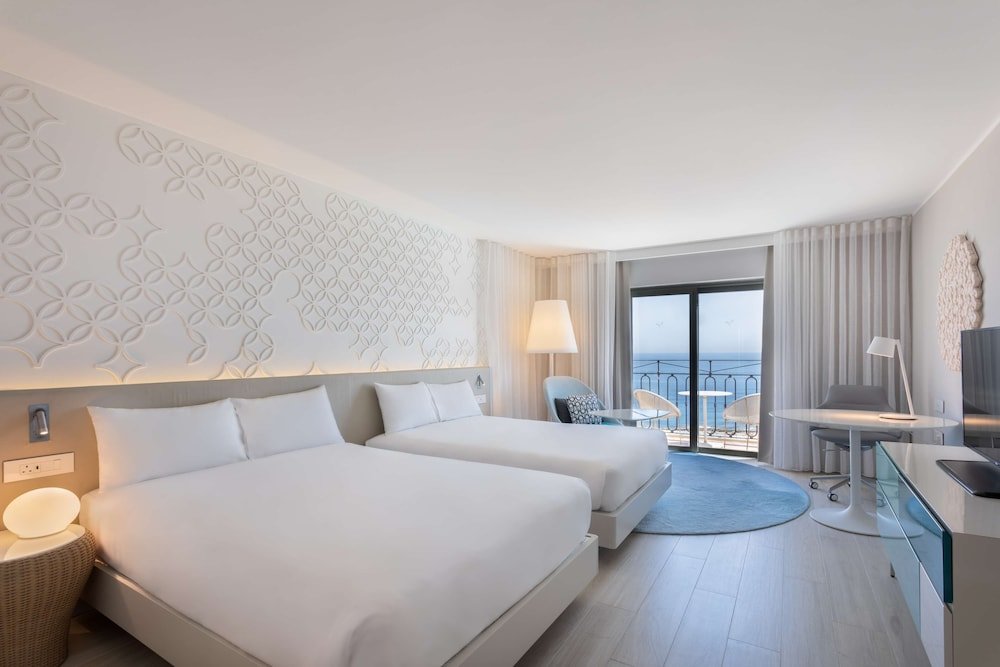 Executive Vierer Zimmer mit Meerblick Hilton Malta