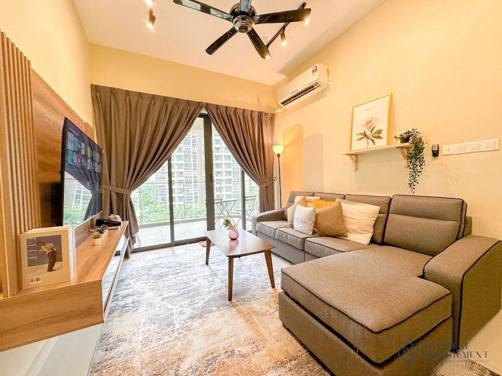 Апартаменты Comfort с 2 комнатами Country Garden Danga Bay NEO Suites