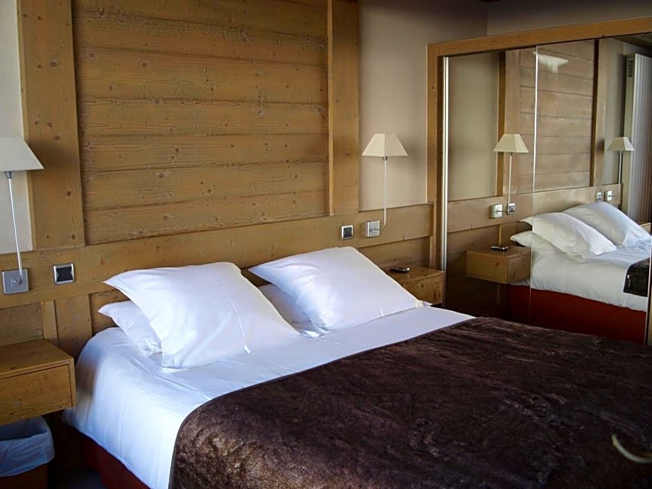Standard Dreier Zimmer Hotel Le Ski d'Or