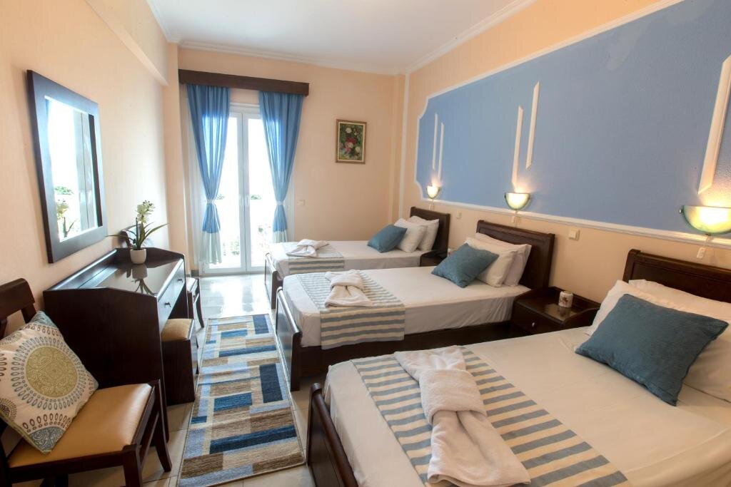 Standard Triple room with sea view Sirena Beach Hotel