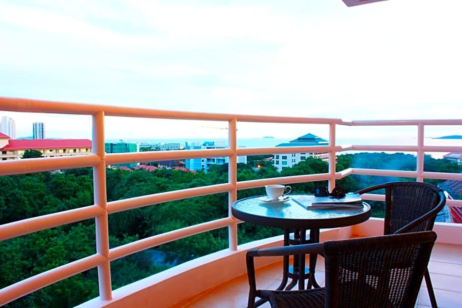 Весел вью. Phu view Talay Resort 3*. Phu view Talay отель. View Talay 3 Pattaya. View Talay 5 Джомтьен.
