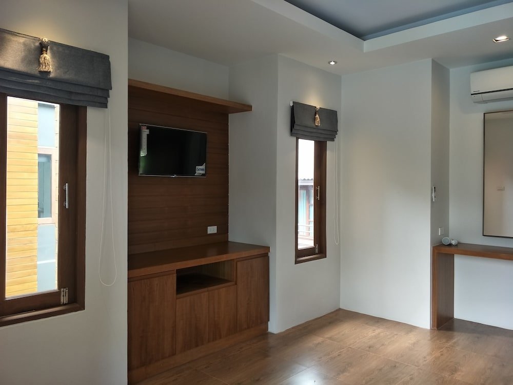 Deluxe room with balcony Lanta Infinity Resort - SHA Extra Plus