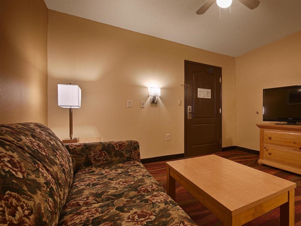 Двухместный люкс c 1 комнатой Best Western Plus Fort Wayne Inn & Suites North
