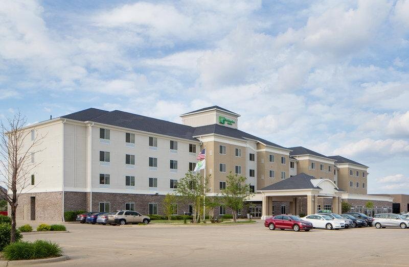 Standard Single room Holiday Inn Bloomington-Airport, an IHG Hotel