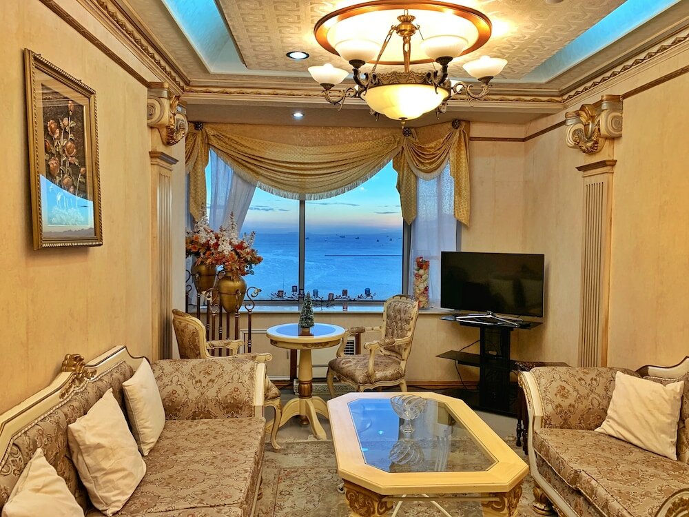 Royale suite Marina Residential Suites - RARE UNITS