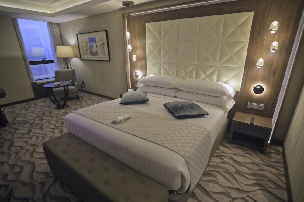 Suite Premium Az Hotels Grand Oran