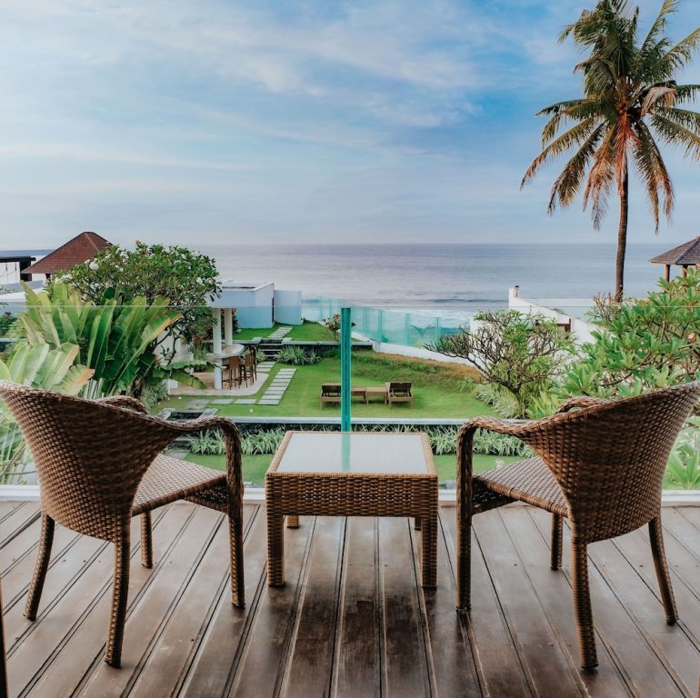 3 Bedrooms Villa with balcony and beachfront Bali Diamond Estates & Villas