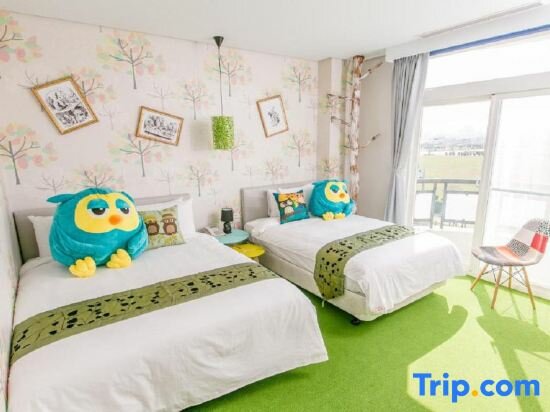 Standard Dreier Zimmer mit Hafenblick Jin Pin Hotel