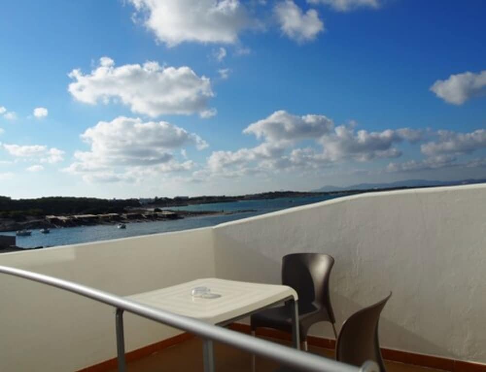 Camera Standard con balcone e con parziale vista sull'oceano Hotel Roca Bella