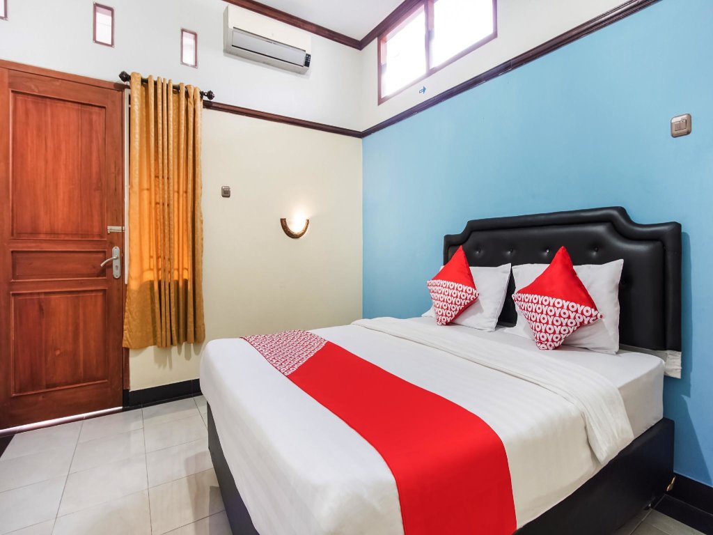 Кровать в общем номере (женский номер) Athaya Hotel Syariah near UGM Yogyakarta Mitra RedDoorz