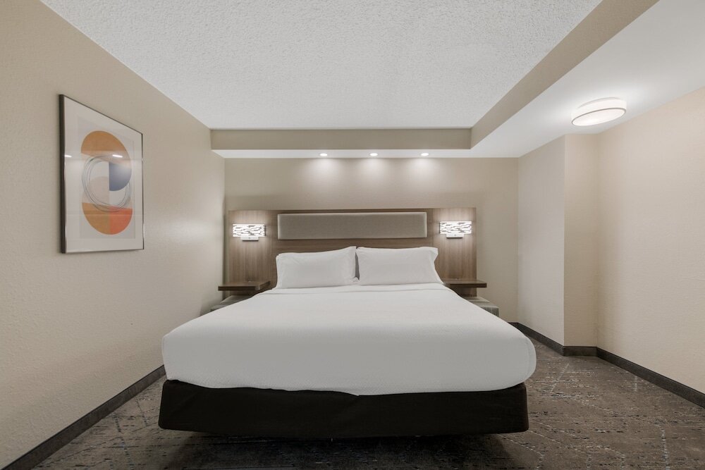 Suite 1 chambre Holiday Inn Express Hotels- Hampton, an IHG Hotel