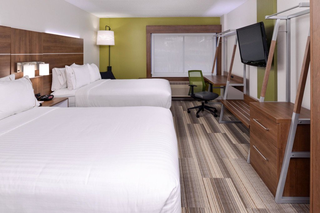 Standard quadruple chambre Holiday Inn Express & Suites Raleigh NE
