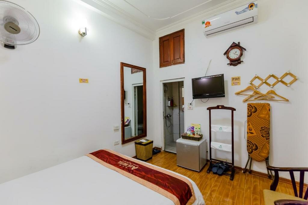 Superior Double room A25 Hotel - 197 Thanh Nhàn